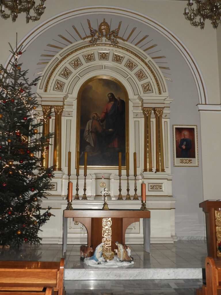 Ornament z ołtarzem
